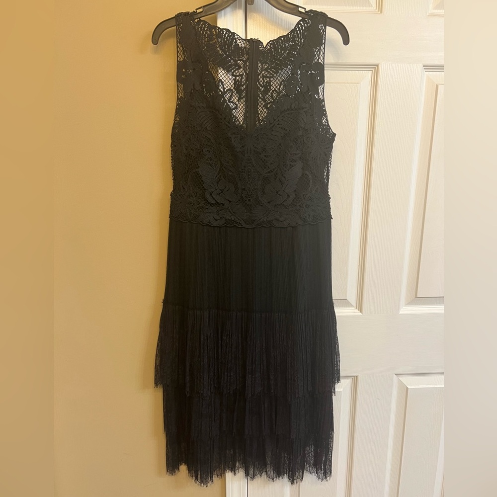 Kobi Halperin Elegant Black Lace Midi Dress